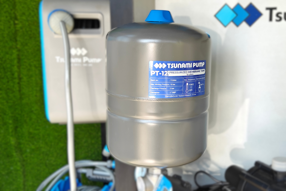 How a Pressure Tank System Protects Old Pipes