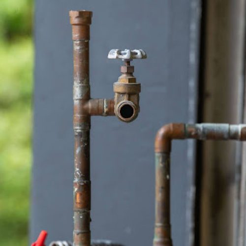 Dealing with Aging Pipes? Learn how iPT Pressure Tank System Helps Homes with Old Piping Systems
